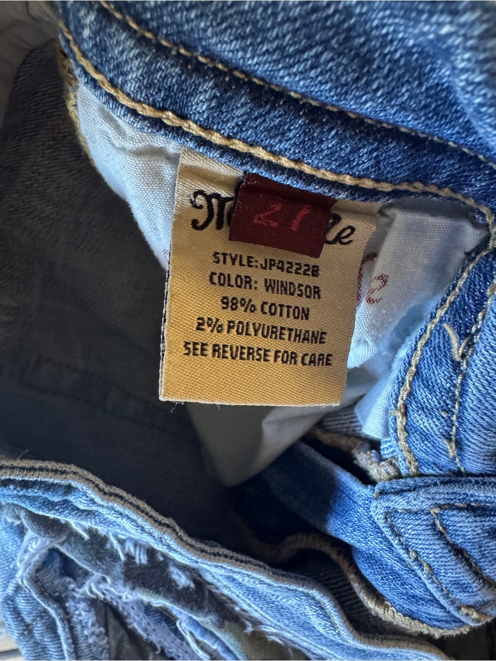 Miss Me Camo Distressed Jeans - Picture 5 of 7